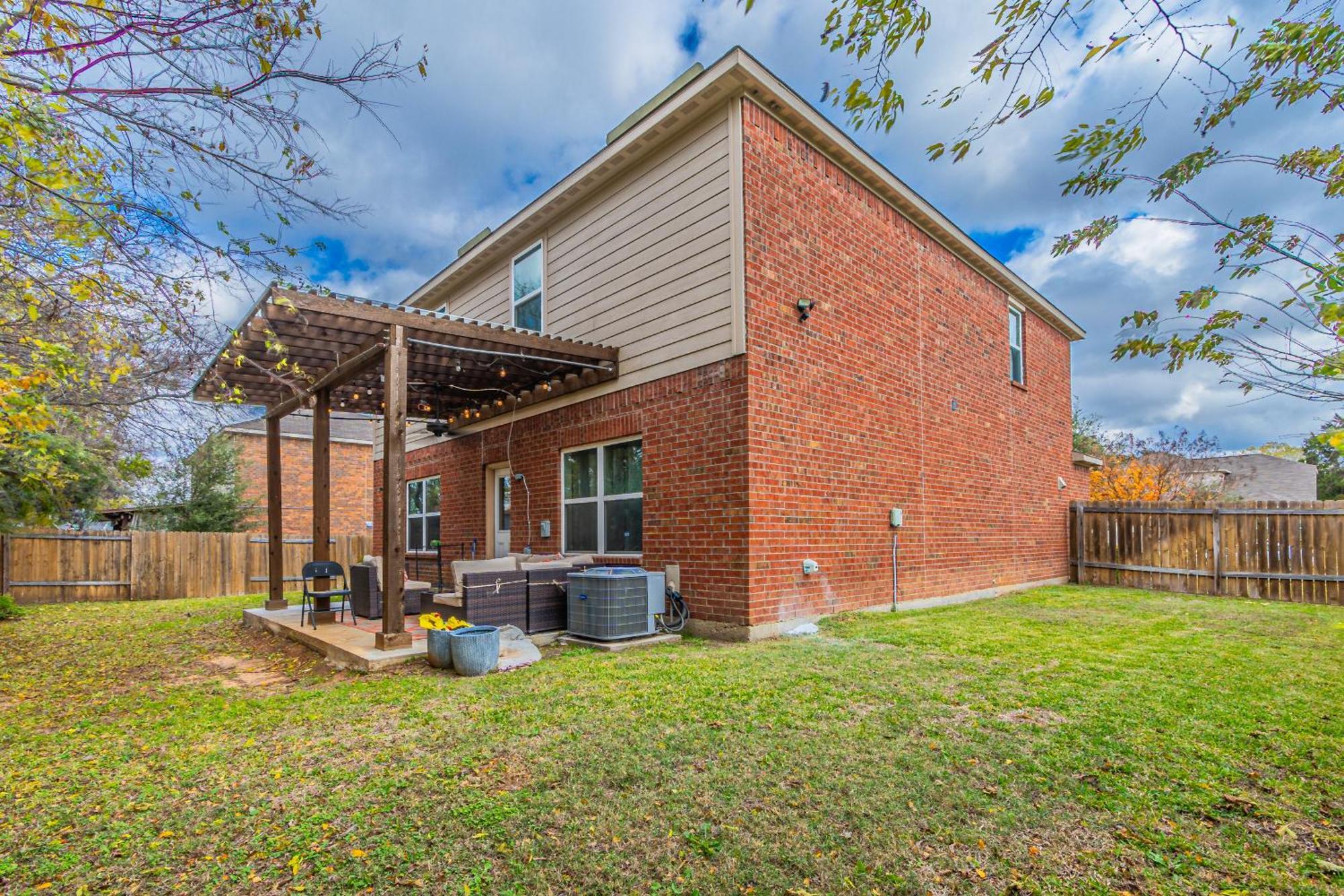 Luxury 5Br Dallas Retreat With Business Amenities - Perfect For Business Travelers, Families & Groups Exterior photo